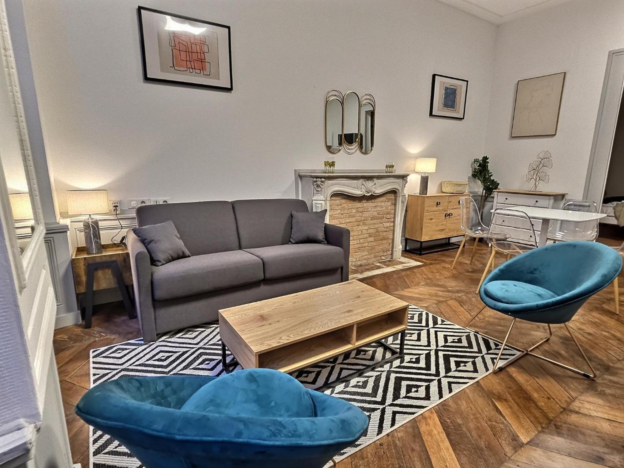 Superbe, T2 Spacieux 50m², Hypercentre, Neuf, Rdc Apartment *