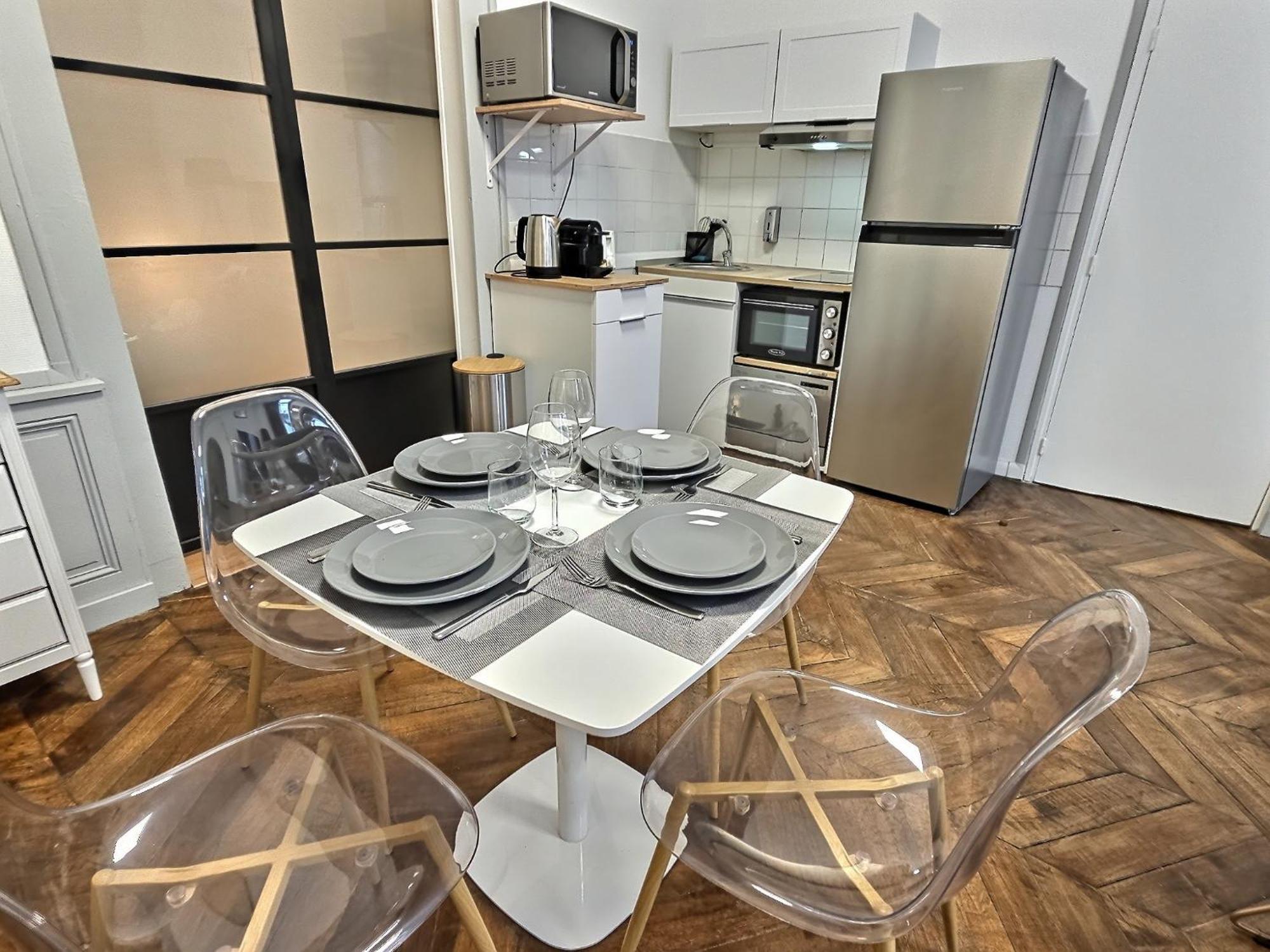 Superbe, T2 Spacieux 50m², Hypercentre, Neuf, Rdc * Laon